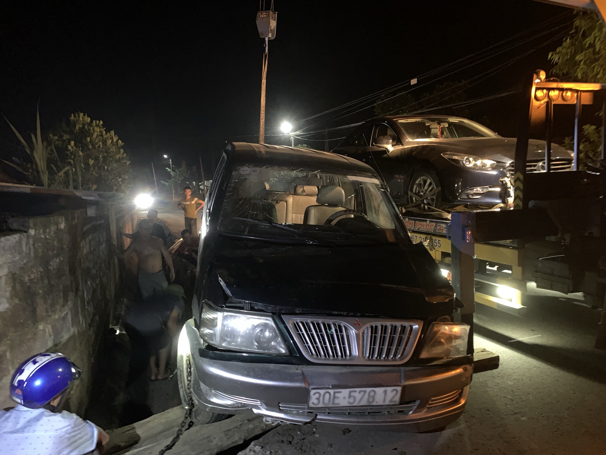 Thuận Phát cứu hộ cấp tốc cho xe ô tô